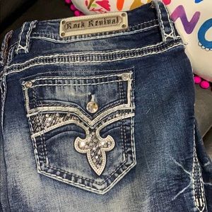 Rock Revival Lani Easy Bermuda Shorts Sz 33